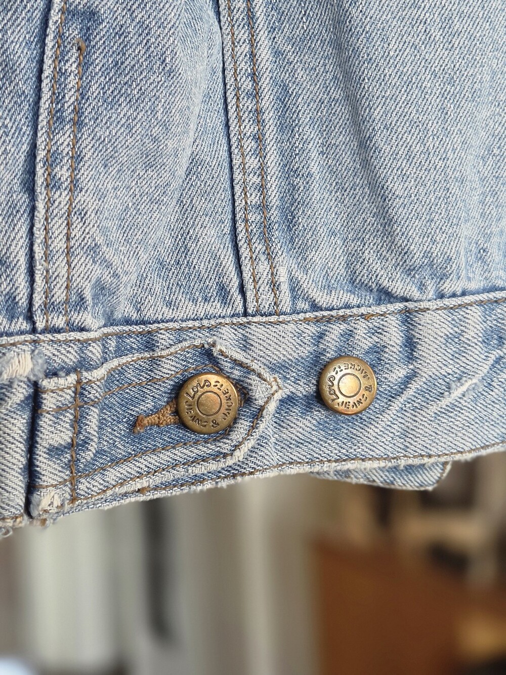 Vintage Lois Jeans Distressed Denim Trucker Jacket - Picture 6 of 8
